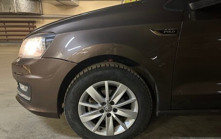 Volkswagen Polo VI (EU Market), 2015 год, 1 050 000 рублей, 24 фотография