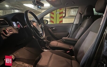 Volkswagen Polo VI (EU Market), 2015 год, 1 050 000 рублей, 20 фотография