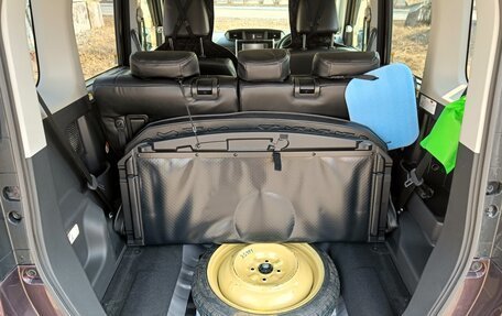 Toyota Roomy I, 2018 год, 900 000 рублей, 27 фотография