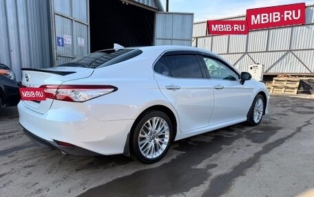 Toyota Camry, 2021 год, 2 850 000 рублей, 5 фотография