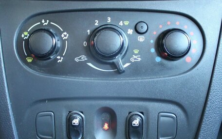 Renault Logan II, 2020 год, 519 000 рублей, 10 фотография