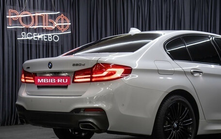 BMW 5 серия, 2017 год, 3 498 000 рублей, 26 фотография