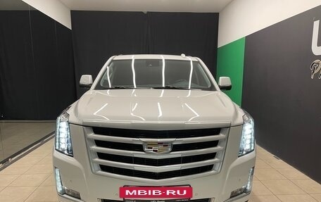 Cadillac Escalade IV, 2020 год, 6 000 000 рублей, 2 фотография