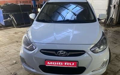 Hyundai Solaris II рестайлинг, 2013 год, 870 000 рублей, 1 фотография