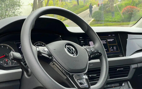 Volkswagen Bora, 2022 год, 1 000 040 рублей, 7 фотография