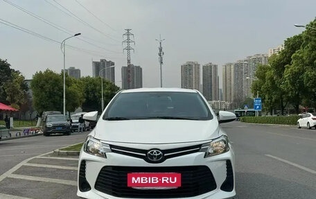 Toyota Vios III, 2022 год, 999 040 рублей, 2 фотография