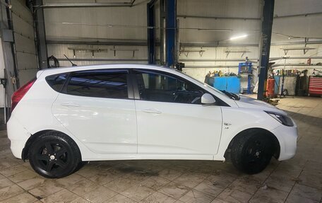 Hyundai Solaris II рестайлинг, 2013 год, 870 000 рублей, 3 фотография