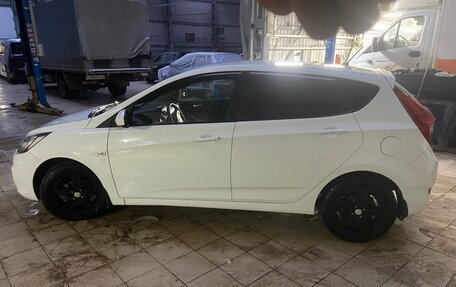 Hyundai Solaris II рестайлинг, 2013 год, 870 000 рублей, 7 фотография