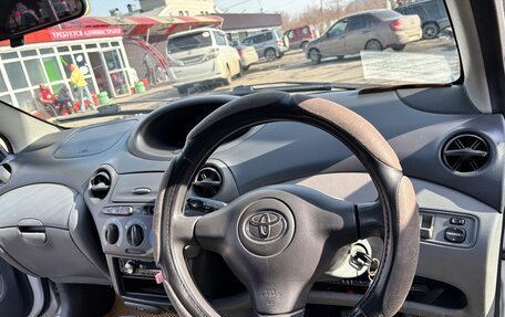 Toyota Vitz, 2001 год, 330 000 рублей, 24 фотография