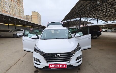 Hyundai Tucson III, 2019 год, 2 260 000 рублей, 2 фотография