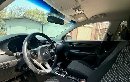 KIA Rio IV, 2018 год, 1 550 000 рублей, 5 фотография