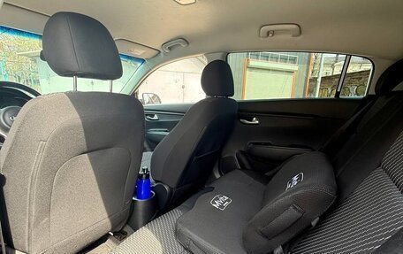 KIA Rio IV, 2018 год, 1 550 000 рублей, 13 фотография