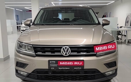 Volkswagen Tiguan II, 2018 год, 2 201 000 рублей, 6 фотография