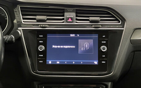 Volkswagen Tiguan II, 2018 год, 2 201 000 рублей, 19 фотография