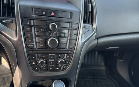 Opel Astra J, 2013 год, 1 100 000 рублей, 9 фотография