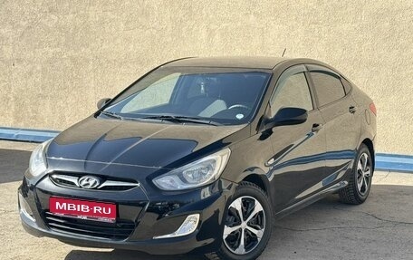 Hyundai Solaris II рестайлинг, 2012 год, 599 000 рублей, 1 фотография