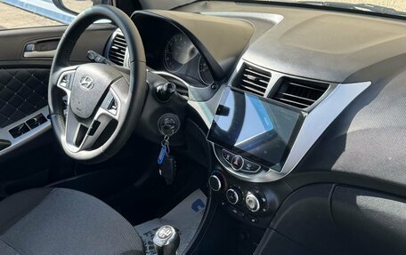 Hyundai Solaris II рестайлинг, 2012 год, 599 000 рублей, 16 фотография