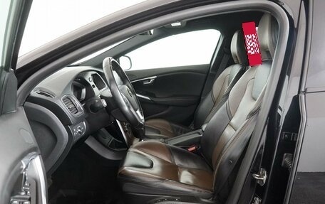 Volvo V40 Cross Country I, 2019 год, 1 990 000 рублей, 6 фотография