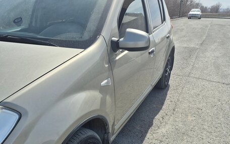 Renault Sandero I, 2010 год, 590 000 рублей, 2 фотография
