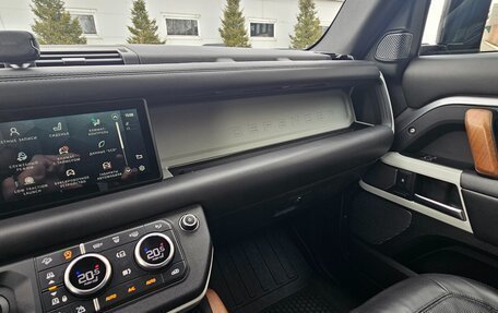 Land Rover Defender II, 2021 год, 6 800 000 рублей, 18 фотография