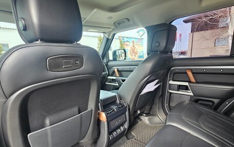 Land Rover Defender II, 2021 год, 6 800 000 рублей, 26 фотография