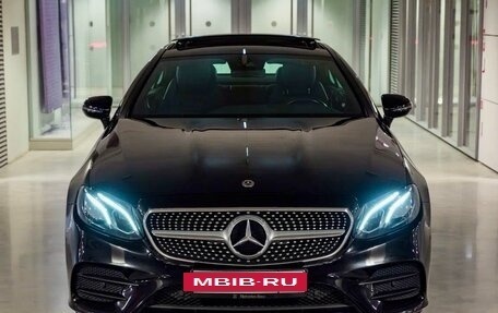 Mercedes-Benz E-Класс, 2017 год, 3 650 000 рублей, 3 фотография