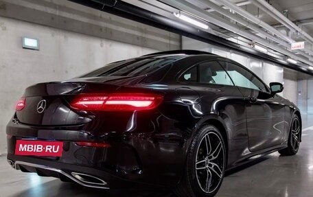 Mercedes-Benz E-Класс, 2017 год, 3 650 000 рублей, 17 фотография