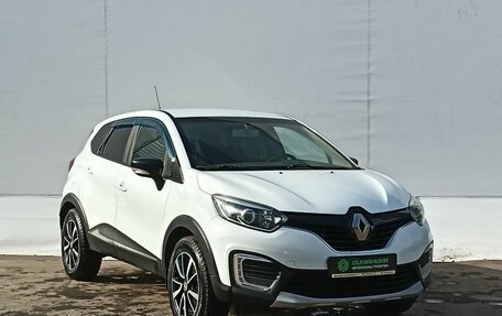 Renault Kaptur I рестайлинг, 2017 год, 1 300 000 рублей, 3 фотография