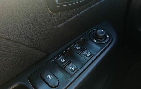 Renault Kaptur I рестайлинг, 2017 год, 1 300 000 рублей, 13 фотография