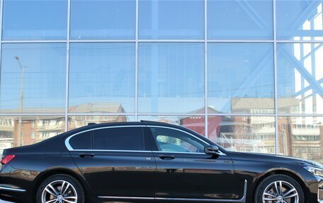 BMW 7 серия, 2019 год, 4 950 000 рублей, 7 фотография