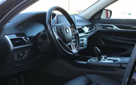 BMW 7 серия, 2019 год, 4 950 000 рублей, 14 фотография