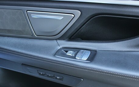 BMW 7 серия, 2019 год, 4 950 000 рублей, 27 фотография