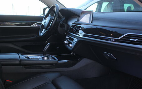 BMW 7 серия, 2019 год, 4 950 000 рублей, 25 фотография