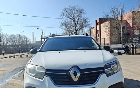 Renault Sandero II рестайлинг, 2019 год, 950 000 рублей, 1 фотография