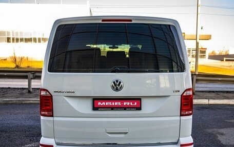 Volkswagen Multivan T6 рестайлинг, 2015 год, 4 398 000 рублей, 6 фотография
