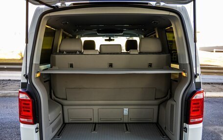 Volkswagen Multivan T6 рестайлинг, 2015 год, 4 398 000 рублей, 12 фотография