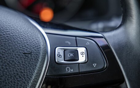 Volkswagen Multivan T6 рестайлинг, 2015 год, 4 398 000 рублей, 36 фотография