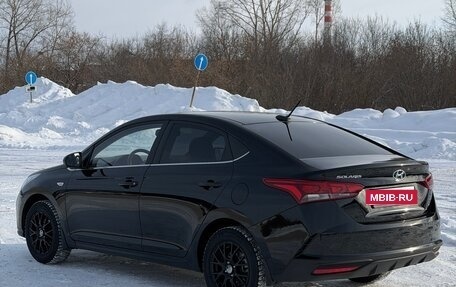 Hyundai Solaris II рестайлинг, 2021 год, 1 680 000 рублей, 3 фотография