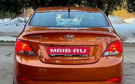 Hyundai Solaris II рестайлинг, 2015 год, 890 000 рублей, 4 фотография