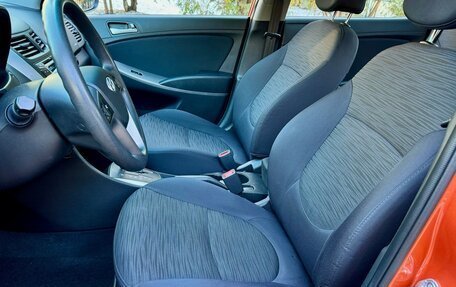 Hyundai Solaris II рестайлинг, 2015 год, 890 000 рублей, 10 фотография