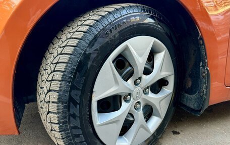 Hyundai Solaris II рестайлинг, 2015 год, 890 000 рублей, 17 фотография