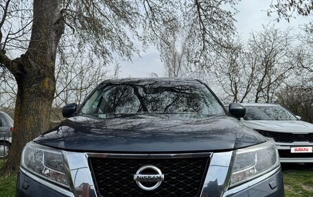 Nissan Pathfinder, 2015 год, 2 000 000 рублей, 2 фотография