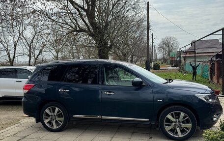 Nissan Pathfinder, 2015 год, 2 000 000 рублей, 11 фотография