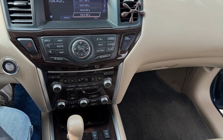 Nissan Pathfinder, 2015 год, 2 000 000 рублей, 15 фотография