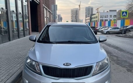 KIA Rio III рестайлинг, 2013 год, 750 000 рублей, 7 фотография