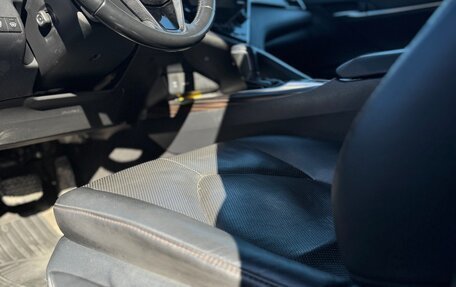 Toyota Camry, 2018 год, 2 150 000 рублей, 22 фотография