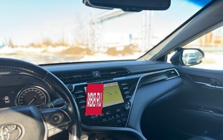 Toyota Camry, 2018 год, 2 150 000 рублей, 15 фотография