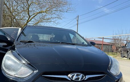 Hyundai Solaris II рестайлинг, 2012 год, 500 000 рублей, 5 фотография