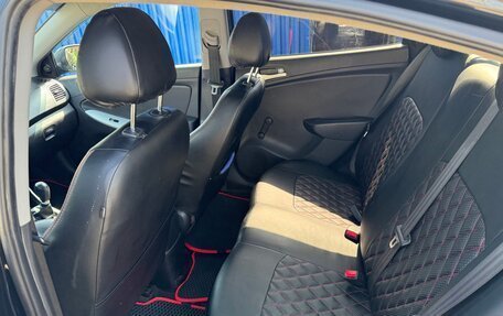 Hyundai Solaris II рестайлинг, 2012 год, 500 000 рублей, 10 фотография