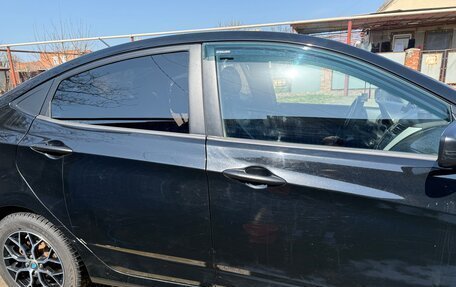 Hyundai Solaris II рестайлинг, 2012 год, 500 000 рублей, 7 фотография